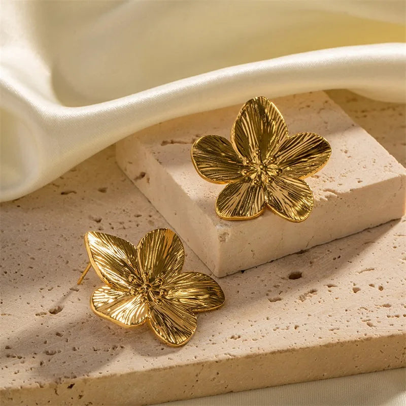 2Pcs Butterfly Stud Earring, Charm 18K Gold Plated High Quality Statement Waterproof Jewelry Gift