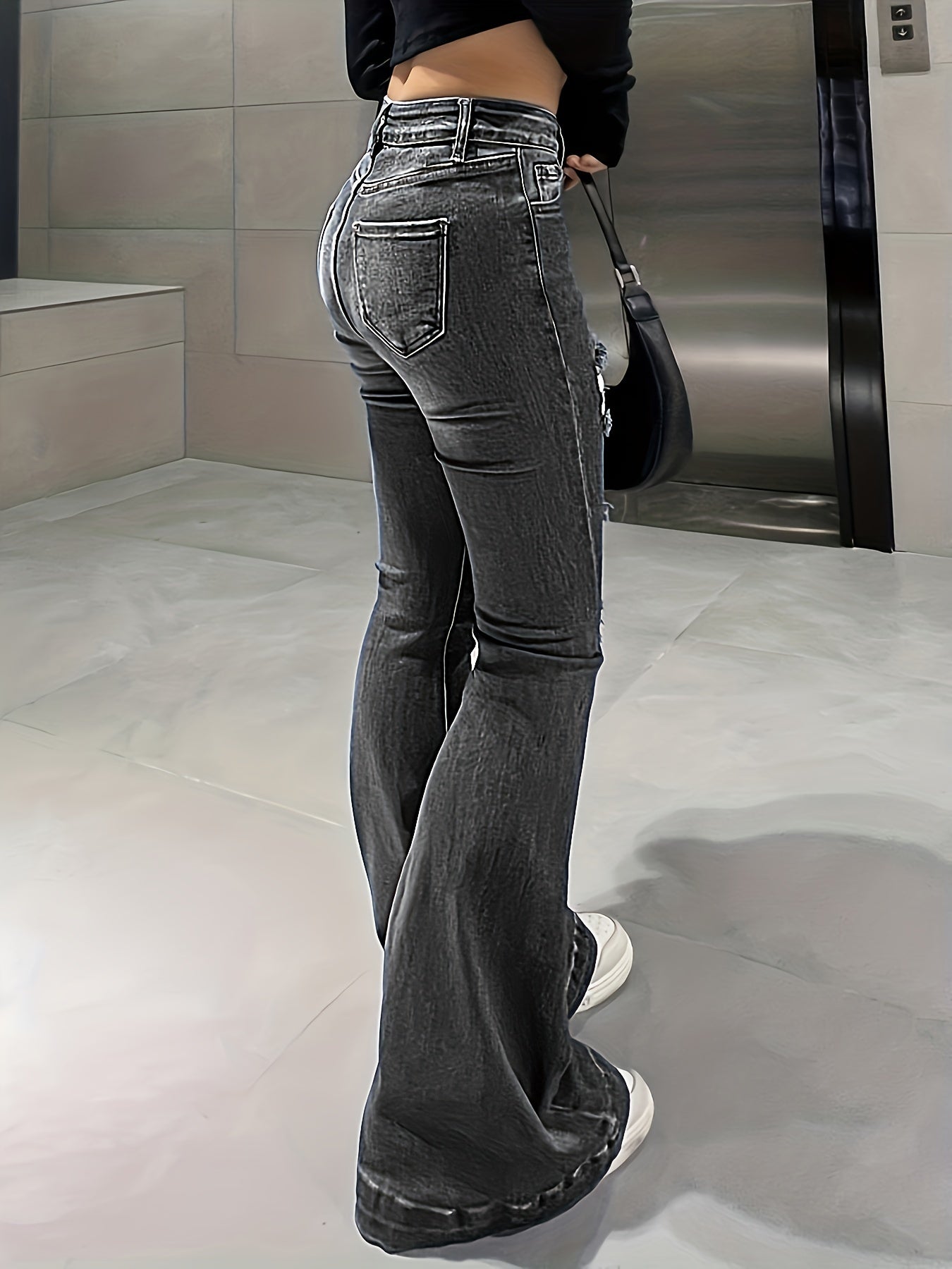 Chic Vintage Flare Jeans