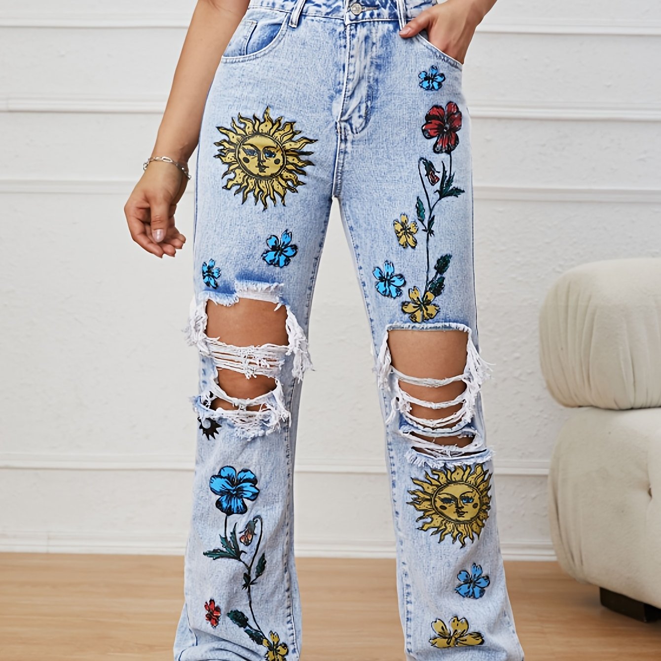 Chic Floral High-Waist Ripped Jeans