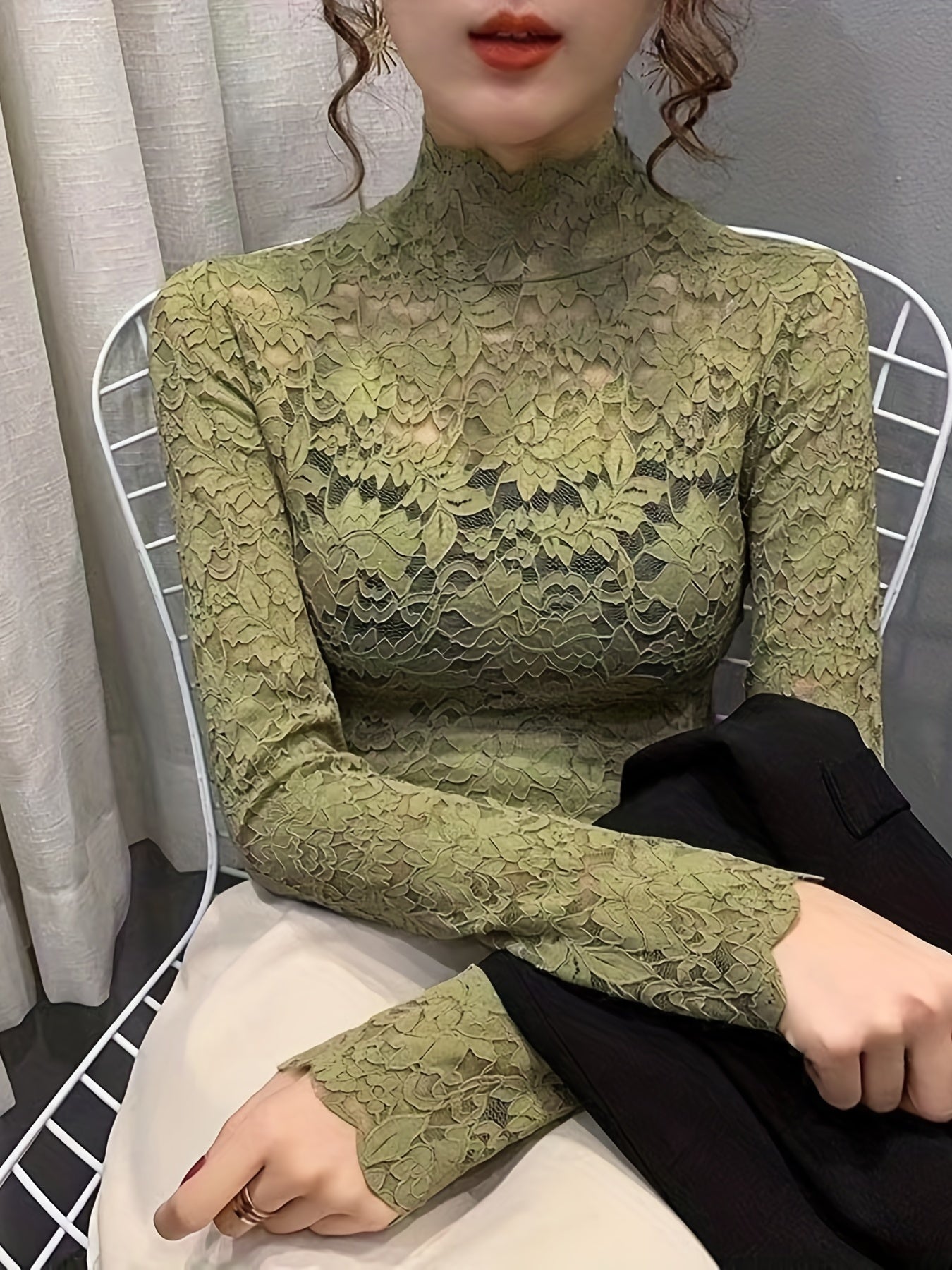 Lace Mock Neck Long Sleeve Slim Fit Top