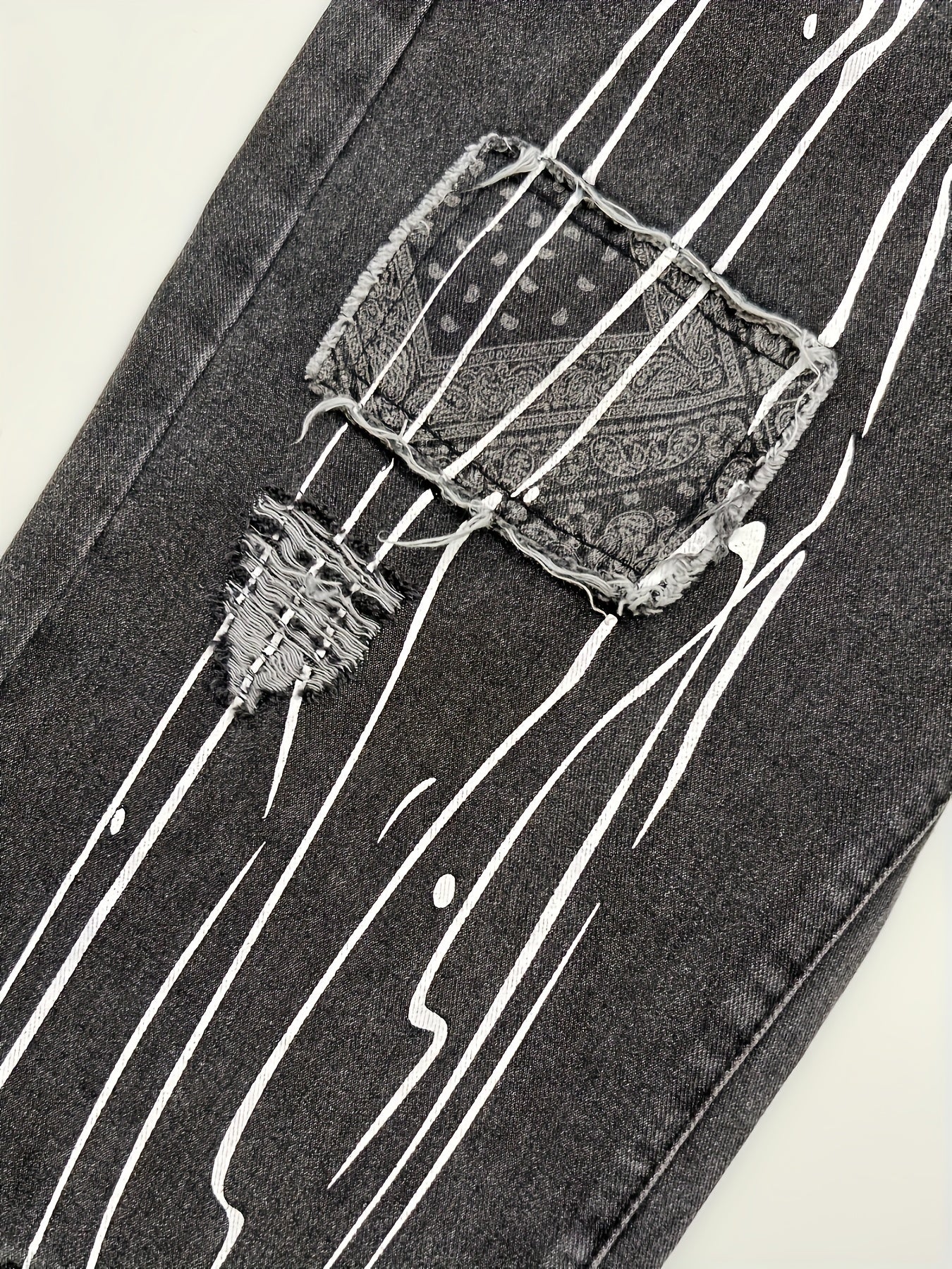 Trendy Embroidered jeans