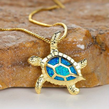 Ocean Turtle Design Pendant Necklace
