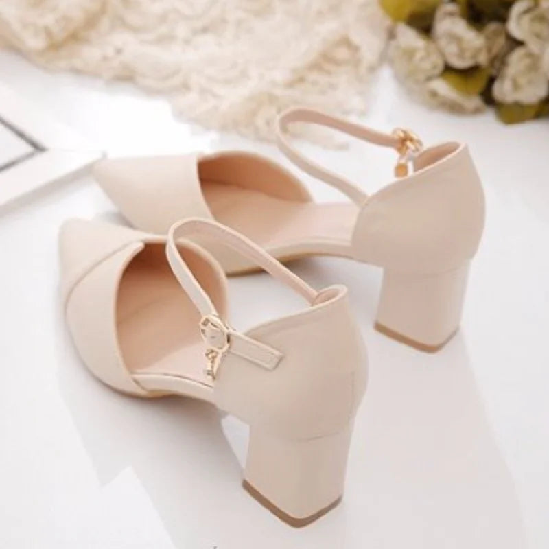 soft and elegant high-heeled shoes
