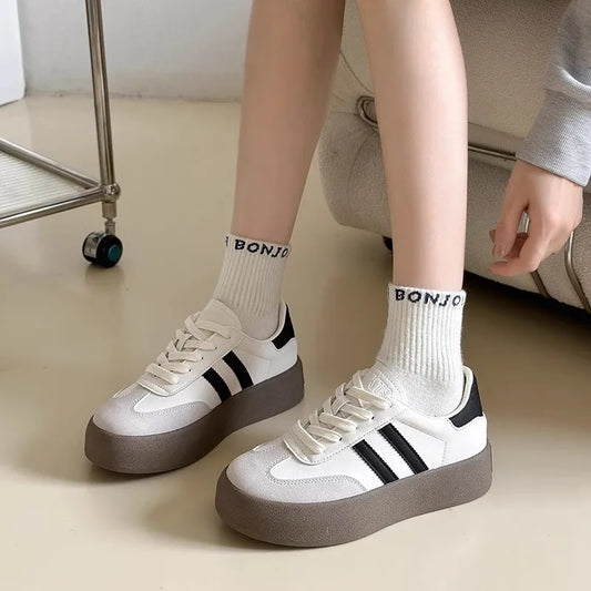 Thick sole casual shoes
